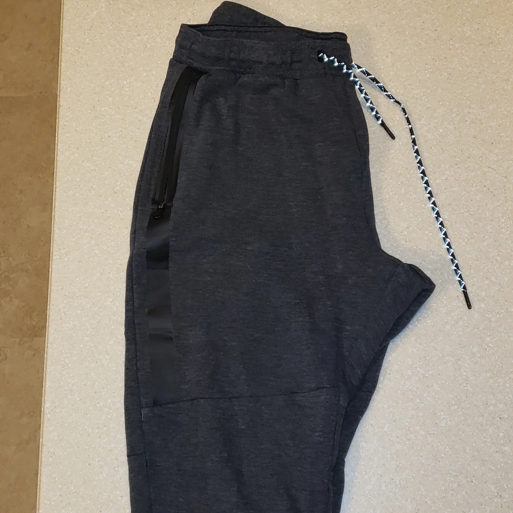 American eagle dark Heather gray jogger - Picture 4 of 5